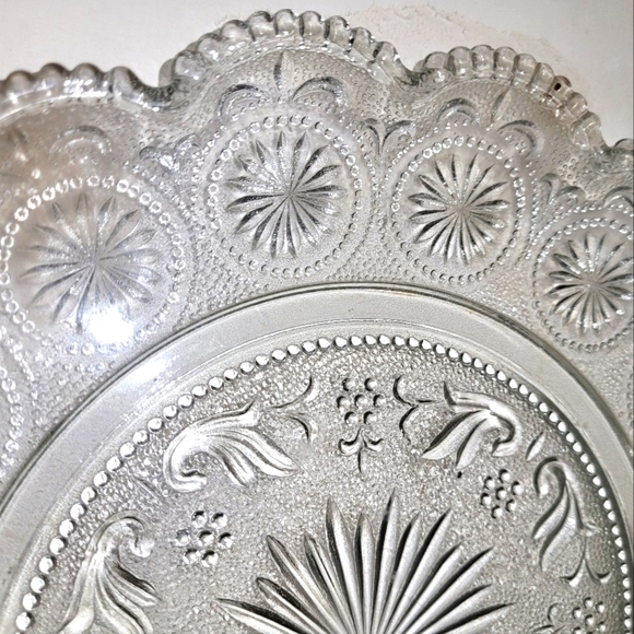 American Concord Glass serving dish 10" wide, by Brockway Glass Co - Picture 4 of 4